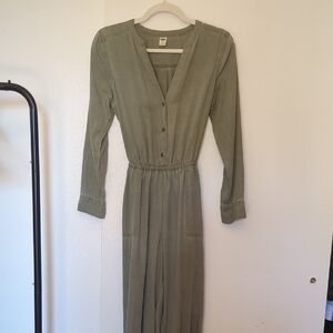 Olive Green Button-Up Women's Jumpsuit